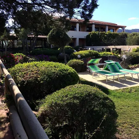 Szálloda Gemella Baja Sardinia