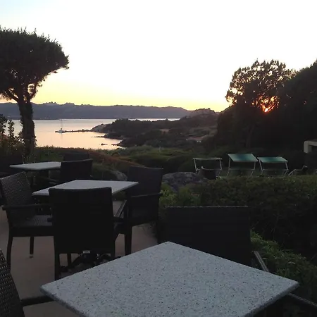 Gemella Szálloda Baja Sardinia