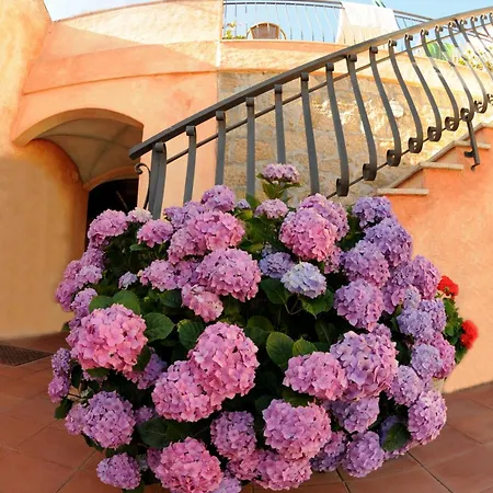 Szálloda Gemella Baja Sardinia