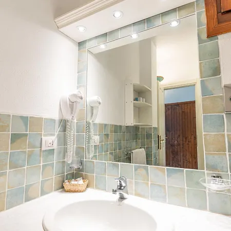 제멜라 바야사드리니아